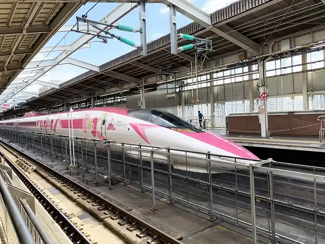 Bullet Train Surge: Japan’s Shinkansen, Social Trust & Action