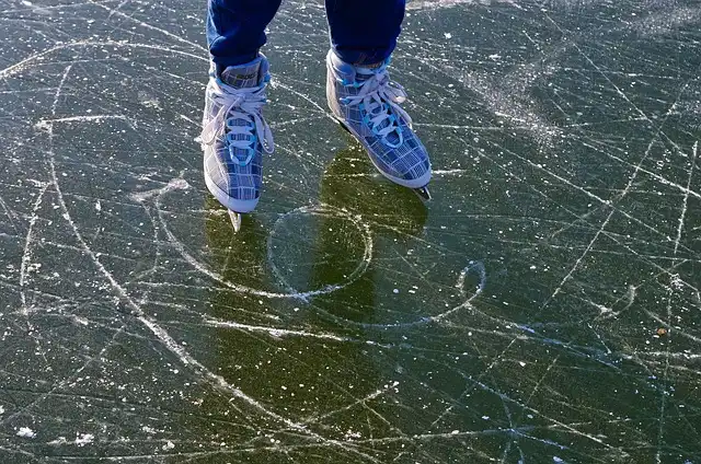 “Girl on Edge”: Skating, Thrills, and Inner Demons